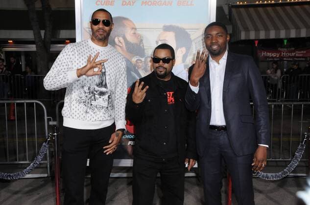 February 13, 2017 - Westwood, CA, United States - 13 February 2017 - Westwood, California - Kenyon Martin, Ice Cube. Fist Fight Los Angeles premiere held at Regency Village Theatre. Photo Credit: AdMedia Westwood United States - ZUMAa123 20170213_zaa_a123_177 Copyright: xBirdiexThompsonx