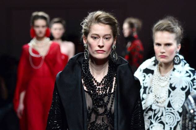 New York Fashion Week - Naeem Khan Modenschau Models walk on the runway at the Naeem Khan fashion show at New York Fashion Week: The Shows at Gallery 2 Skylight Clarkson Sq on February 14, 2017 in New York City.  NYP201702141070 ANDREAxHANKS
