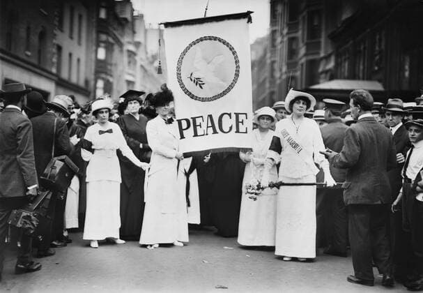 November 15, 2016 - Chief Marshall Portia Willis and other Participants of Women s Peace Parade shortly after Start of World War I, Fifth Avenue, New York City, New York, USA, Bain News Service, August 29, 1914 - ZUMAg145 20161115_zza_g145_020 Copyright: xJTxVintagex