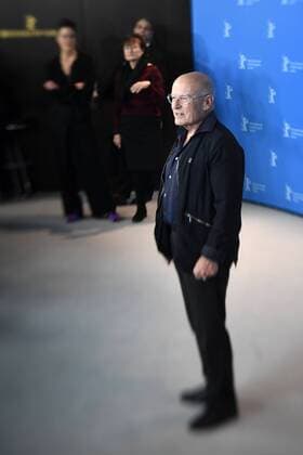 Regisseur Volker Schlöndorff während des Photocalls zum Film RETURN TO MONTAUK anlässlich der 67. Berlinale 67. Internationale Filmfestspiele Berlin