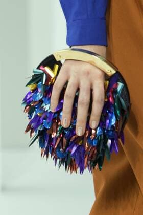 A model presents Fall Winter creations of the Spanish brand Delpozo during New York Fashion Week in New York, United States, 15 February 2017. The collection created by Catalan designer Josep Font is inspired in the spirituality of the Nabi art and the abstract sculpture. DELPOZO PRESENTS NEW COLLECTION INSPIRED IN THE NABI ART IN NEW YORK !ACHTUNG: NUR REDAKTIONELLE NUTZUNG!  Copyright: xMiguelxRajmilx NYC001 20170215-636227999214335573