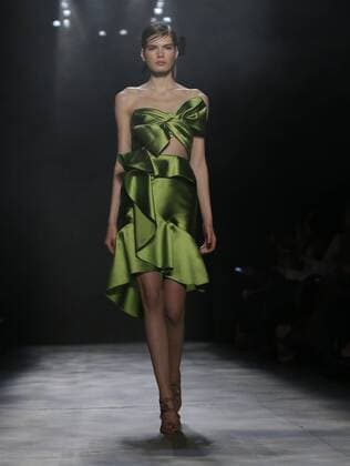 Models walk on the runway at the Marchesa fashion show at New York Fashion Week at Skylight Clarkson Sq on February 15, 2017 in New York City.  NYP20170215104 JOHNxANGELILLO