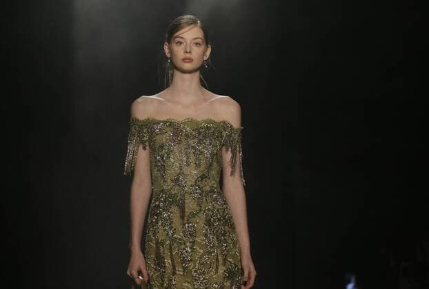 A model walks on the runway at the Marchesa fashion show at New York Fashion Week at Skylight Clarkson Sq on February 15, 2017 in New York City.  NYP20170215111 JOHNxANGELILLO