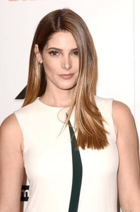 LOS ANGELES - FEB 15: Ashley Greene at the In Dubious Battle Los Angeles Premiere at the ArcLight Theater on February 15, 2017 in Los Angeles, CA  Copyright: xHPAx xIPAx xHutchinsxPhotox