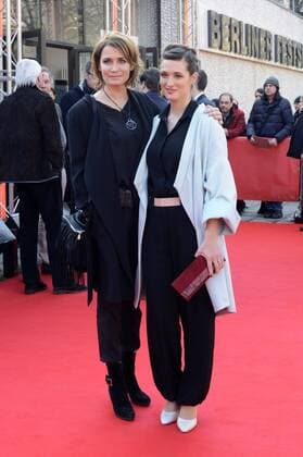 Anja Kling und Friederike Becht bei der Premiere der TV-Serie Der gleiche Himmel The Same Sky auf der Berlinale 2017 67. Internationale Filmfestspiele Berlin im Haus der Festspiele. Berlin, 16.02.2017 Foto:xC.xNiehausx xFuturexImage