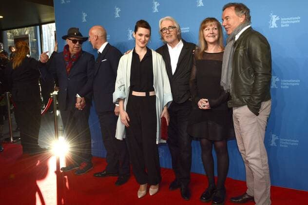 Dieter Kosslick, Oliver Hirschbiegel, Friederike Becht, Paula Milne, Gast und Nico Hofmann bei der Premiere der TV-Serie Der gleiche Himmel The Same Sky auf der Berlinale 2017 67. Internationale Filmfestspiele Berlin im Haus der Festspiele. Berlin, 16.02.2017 Foto:xC.xNiehausx xFuturexImage