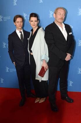Tom Schilling, Friederike Becht und Ben Becker bei der Premiere der TV-Serie Der gleiche Himmel The Same Sky auf der Berlinale 2017 67. Internationale Filmfestspiele Berlin im Haus der Festspiele. Berlin, 16.02.2017 Foto:xC.xNiehausx xFuturexImage