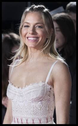 . 16 02 2017. London, United Kingdom. Sienna Miller arriving at The Lost City of Z premiere in London.  xStephenxLockx xi-Imagesx IIM-14400-0029