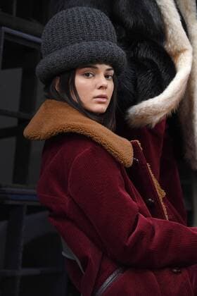 Kendall Jenner looks at the press during the Marc Jacobs fashion show at New York Fashion Week: Park Avenue Armory February 16, 2017 in New York City.  NYP201702161131 ANDREAxHANKS