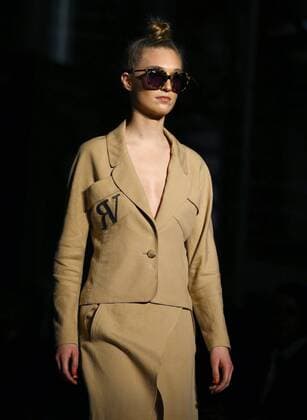 A model presents the creations of Spanish designer Roberto Verino, inspired by Otto Preminger s film Bonjour Tristesse at the Real Casa de Correos, during the first day of the Mercedes-Benz Fashion Week Madrid in Madrid, Spain, 16 February 2017. ROBERTO VERINO S FASHION SHOW AT MADRID FASHION WEEK !ACHTUNG: NUR REDAKTIONELLE NUTZUNG!  Copyright: xJ.P.GANDULx MAD001 20170217-636228887705421816