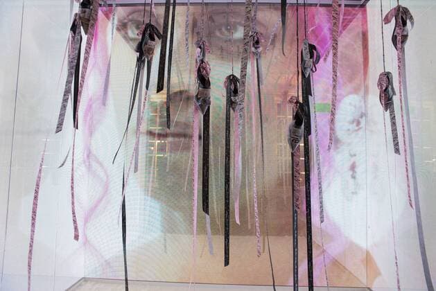 London Fashion Week: Claire Barrow x Melissa A private view of Dancing With Dreams; an impressive art piece integrating sculpture, performance, technology, fashion, film, and music from British multi-disciplinary visual artist - Claire Barrow, and hosted by Galeria Melissa in Covent Garden.  AlbertoxPezzali