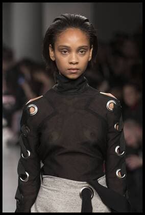 . 17 02 2017. London, United Kingdom. Teatum Jones show on the opening day of London Fashion Week for Autumn Winter 2017.  xStephenxLockx xi-Imagesx IIM-14408-0019