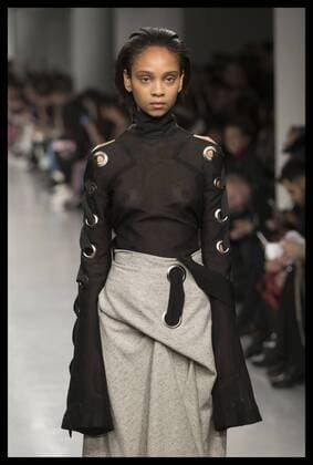 . 17 02 2017. London, United Kingdom. Teatum Jones show on the opening day of London Fashion Week for Autumn Winter 2017.  xStephenxLockx xi-Imagesx IIM-14408-0020