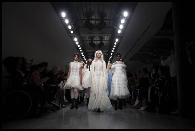 London Fashion Week - Bora Aksu Modenschau . 17 02 2017. London, United Kingdom. Models walk the catwalk at the Bora Aksu show on the opening day of London Fashion Week 2017 at 180 The Strand, London, UK,  xBenxStevensx xi-Imagesx IIM-14413-0001