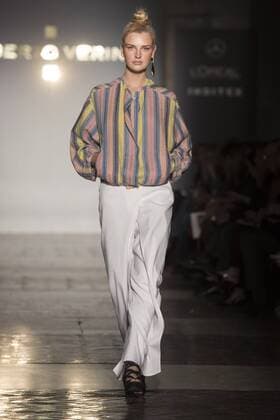 Model bei der Roberto Verino Fashion Show auf der Mercedes-Benz Fashion Week Madrid Autumn Winter 2017. Madrid, 16.02.2017 Roberto Verino Model  Foto:xDyDxFotografosx xFuturexImage