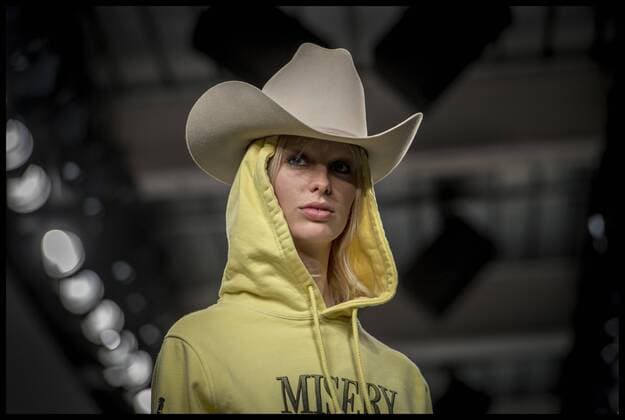 . 17 02 2017. London, United Kingdom. Models walk the catwalk at the Ashley Williams show on the opening day of London Fashion Week 2017 at 180 The Strand, London, UK.  xBenxStevensx xi-Imagesx IIM-14419-0021