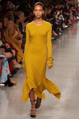 February 17, 2017 - London, United Kingdom - A model walks the runway at the Teatum Jones show during the London Fashion Week February 2017 collections on February 17, 2017 in London, England. London United Kingdom  - ZUMAn230 20170217_zaa_n230_398 Copyright: xKarynxLouisex