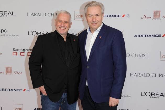 Joern Kubicki, Klaus Wowereit Ankunft, roter Teppich zur 31. Preisverleihung des TEDDY AWARD im Haus der Berliner Festspiele am 17.02.2017
