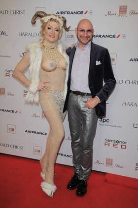 Sheila Wolf, Ralph Morgenstern Ankunft, roter Teppich zur 31. Preisverleihung des TEDDY AWARD im Haus der Berliner Festspiele am 17.02.2017