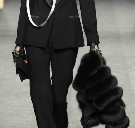 A model takes to the catwalk wearing a creation from the Fall Winter 2017 collection of Spanish designer Miguel Marinero on the second day of the Mercedes-Benz Fashion Week Madrid (MBFWM) held at the IFEMA Congress and Events center in Madrid, 18 February 2017. THE MBFWM runs from 16 to 21 February. MADRID FASHION WEEK !ACHTUNG: NUR REDAKTIONELLE NUTZUNG!  Copyright: xZipix GRA075 20170218-636230199421331910