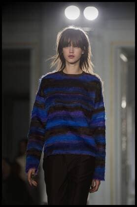 . 18 02 2017. London, United Kingdom. Models walk the catwalk for the Jasper Conran show on the second day of London Fashion Week 2017 at Claridge s, Mayfair, London, UK.  xBenxStevensx xi-Imagesx IIM-14428-0012