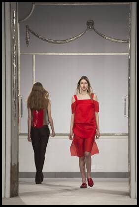 . 18 02 2017. London, United Kingdom. Models walk the catwalk for the Jasper Conran show on the second day of London Fashion Week 2017 at Claridge s, Mayfair, London, UK.  xBenxStevensx xi-Imagesx IIM-14428-0015