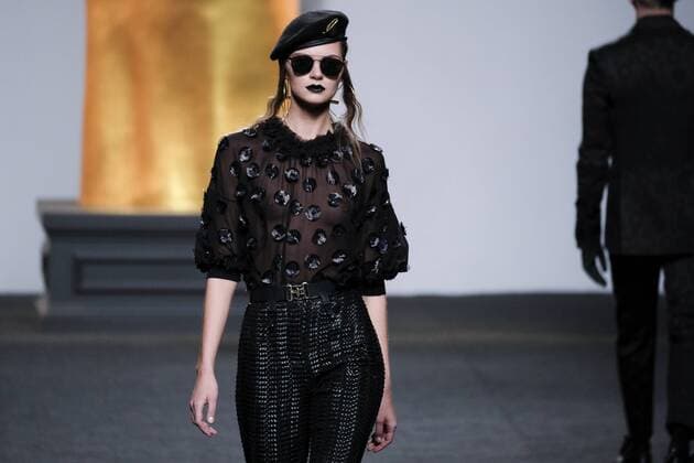 February 18, 2017 - Madrid, Spain - A model walks the runway at then ANA LOCKING show during the Mercedes-Benz Madrid Fashion Week Autumn Winter 2017 2018 at IFEMA on February 18, 2017 in Madrid, Spain Madrid Spain  - ZUMAn230 20170218_zaa_n230_062 Copyright: xOscarxGonzalezx