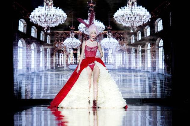 Model bei der Andres Sarda Fashion Show auf der Mercedes-Benz Fashion Week Madrid Autumn Winter 2017. Madrid, 18.02.2017 Andres Sarda Model  Foto:xDyDxFotografosx xFuturexImage