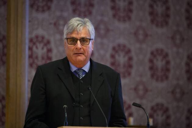 DEU, Deutschland, Nordrhein-Westfalen, Münster, 18.02.2017: Rathaus Münster - Festakt 10 Jahre Förderverein Gefangenenbüchereien e.V. mit Preisverleihung Arrestanten- bzw, Gefangenenbücherei des Jahres 2016 Ministerialdirigent Herbert Schenkelberg, Justizministerium NRW