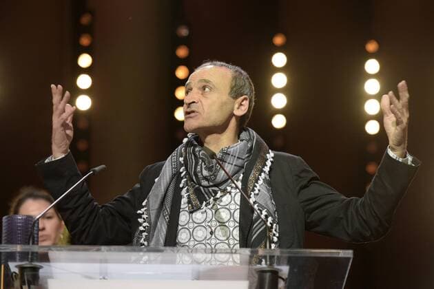 Regisseur Raed Andoni mit dem Glashütte Orginal Dokumentarfilmpreis anlässlich der 67. Berlinale 67. Internationale Filmfestspiele Berlin
