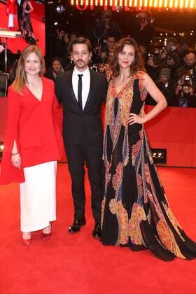 Julia Jentsch, Diego Luna und Maggie Gyllenhaal bei der Abschluss Gala der 67. Internationale Filmfestspiele Berlin Berlinale am 18.02.2017 in Berlin Berlinale 2017- Abschluss Gala Closing Ceremony 