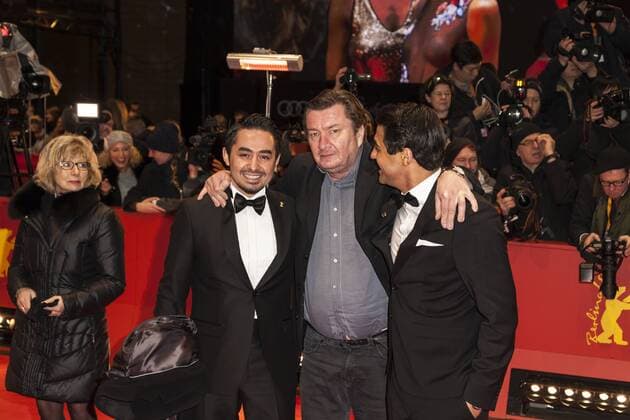Aki Kaurismaki, Simon Hussein Al-Bazoon und Sherwan Haji auf der Berlinale Preisverleihung am 18.02.2017 Aki Kaurismaki, Simon Hussein Al-Bazoon und Sherwan Haji auf der Berlinale Preisverleihung am 18.02.2017
