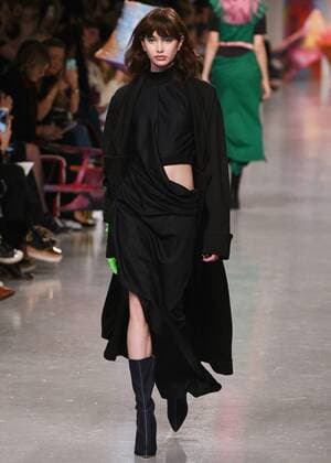 February 17, 2017 - London, England, United Kingdom - A model walks the runway at the FYODOR GOLAN show during the London Fashion Week February 2017 collections on February 17, 2017 in London, England. London United Kingdom  - ZUMAn230 20170217_zaa_n230_1043 Copyright: xKarynxLouisex