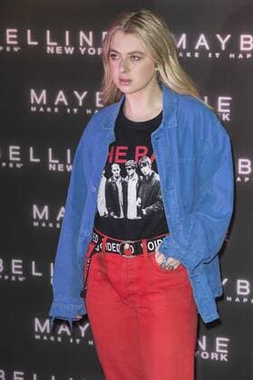 London, UK. 18 February 2017. Anais Gallagher attends the Maybelline Bring on the Night party during London Fashion Week at Scotch of St James in Mason s Yard. Maybelline Bring on the Night party during London Fashion Week, London, UK 