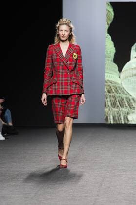 Model bei der Teresa Helbig Fashion Show auf der Mercedes-Benz Fashion Week Madrid Autumn Winter 2017. Madrid, 18.02.2017 Teresa Helbig Model  Foto:xDyDxFotografosx xFuturexImage