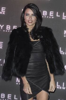 London, UK. 18 February 2017. Adriana Lima attends the Maybelline Bring on the Night party during London Fashion Week at Scotch of St James in Mason s Yard. Maybelline Bring on the Night party during London Fashion Week, London, UK 