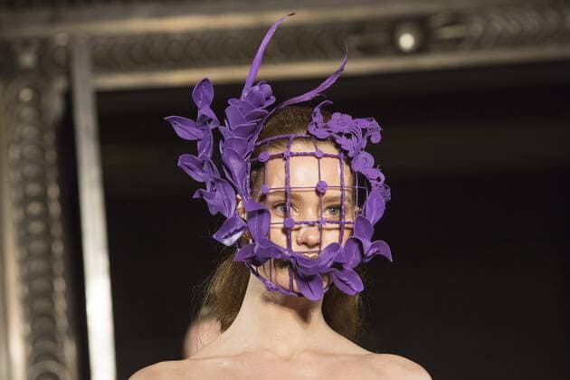 London, UK, 18 February 2017. A model walks the runway during the Ashley Isham show at Fashion Scout, London Fashion Week. Ashley Isham, Fashion Scout, London Fashion Week, London, UK 