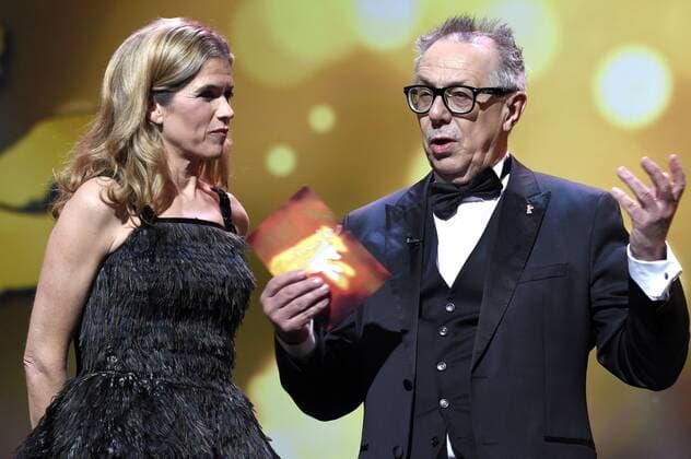 Anke Engelke und Dieter Kosslick während der Preisverleihung auf der Berlinale 2017 67. Internationale Filmfestspiele Berlin im Berlinale Palast. Berlin, 18.02.2017 Foto:xF.xKernx xFuturexImage