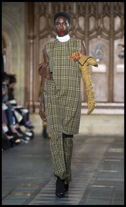 . 19 02 2017. London, United Kingdom. Models walk the catwalk at the Toga show on day 3 of London Fashion Week 2017 at The Guildhall, London, UK.  xBenxStevensx xi-Imagesx IIM-14433-0014