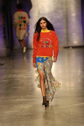 London Fashion Week - Topshop Unique Modenschau . 19 02 2017. London, United Kingdom. Topshop Unique show on day three of London Fashion Week for Autumn Winter 2017.  xStephenxLockx xi-Imagesx IIM-14434-0012