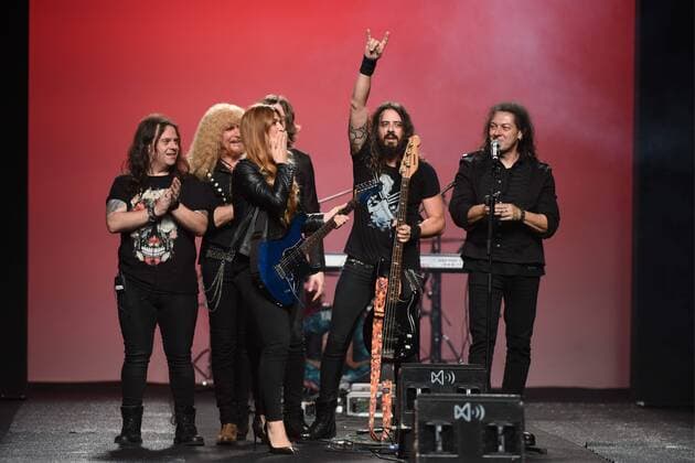 Madrid Fashion Week - Juana Martin Modenschau Juana Martin Modenschau mit der Band Medina Azahara en la Mercedes Benz Fashion Week Madrid 2017. 588 DiegoxPuerta Cordon Press Juana Martin fashion show at Mercedes Benz Fashion Week Madrid 2017. Cordon Press  DiegoxPuerta