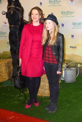 Martina Gedeck mit Nichte Paula Weltpremiere des Kinofilms Bibi & Tina - Tohuwabohu Total (Bibi und Tina 4) im Kino in der Kulturbrauerei in Berlin am 19.02.2017