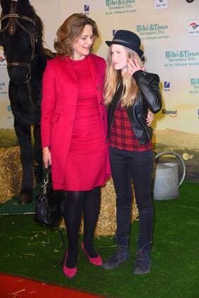 Martina Gedeck mit Nichte Paula Weltpremiere des Kinofilms Bibi & Tina - Tohuwabohu Total (Bibi und Tina 4) im Kino in der Kulturbrauerei in Berlin am 19.02.2017