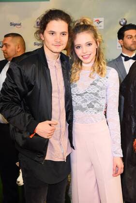 Lina Larissa Strahl mit Freund Tilman Pörzgen Weltpremiere des Kinofilms Bibi & Tina - Tohuwabohu Total (Bibi und Tina 4) im Kino in der Kulturbrauerei in Berlin am 19.02.2017