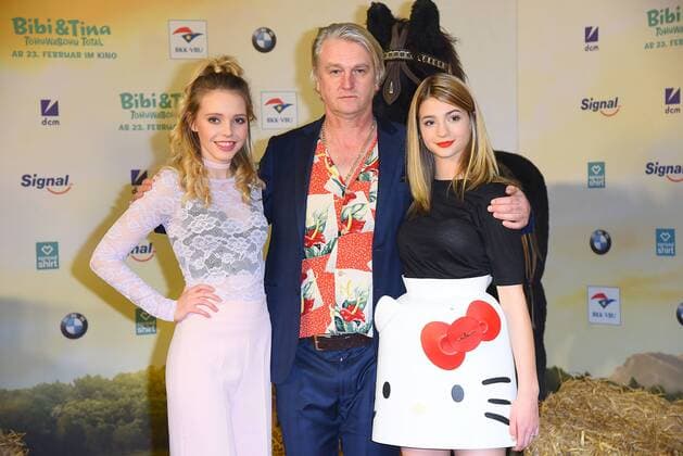 Bilder des Tages Lina Larissa Strahl, Detlev Buck, Lisa-Marie Koroll Weltpremiere des Kinofilms Bibi & Tina - Tohuwabohu Total (Bibi und Tina 4) im Kino in der Kulturbrauerei in Berlin am 19.02.2017