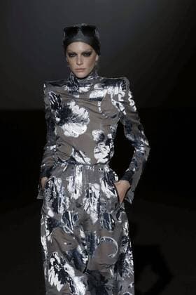 Madrid Fashion Week - Malne Modenschau A model takes to the catwalk wearing a creation from the Fall Winter 2017 collection by Spanish firm Malne on the third day of the Mercedes-Benz Fashion Week Madrid (MBFWM) held at the IFEMA Congress and Events center in Madrid, 19 February 2017. THE MBFWM runs from 16 to 21 February. MADRID FASHION WEEK !ACHTUNG: NUR REDAKTIONELLE NUTZUNG!  Copyright: xZipix GRA311 20170219-636231254440330177