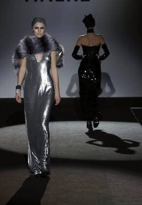 Madrid Fashion Week - Malne Modenschau A model takes to the catwalk wearing a creation from the Fall Winter 2017 collection by Spanish firm Malne on the third day of the Mercedes-Benz Fashion Week Madrid (MBFWM) held at the IFEMA Congress and Events center in Madrid, 19 February 2017. THE MBFWM runs from 16 to 21 February. MADRID FASHION WEEK !ACHTUNG: NUR REDAKTIONELLE NUTZUNG!  Copyright: xZipix GRA311 20170219-636231254525880177