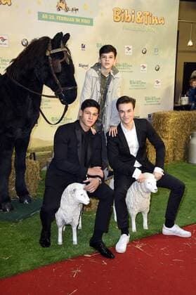 Emilio Sakraya, Ilyes Moutaoukkil und Louis Held bei der Premiere des Kinofilms Bibi & Tina - Tohuwabohu Total im Cinestar Kulturbrauerei. Berlin, 19.02.2017 Foto:xF.xKernx xFuturexImage