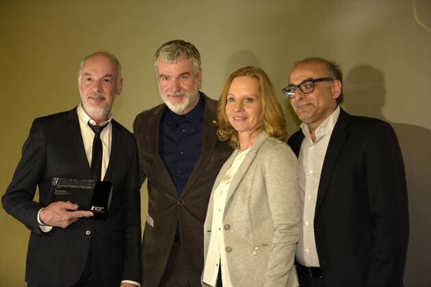 Bilder des Tages Regisseur Philippe van Leeuw, Wieland Speck (Leiter Sektion Panorama), rbb-Intendantin Patricia Schlesinger und Schauspieler Chaadat während der Verleihung des Panorama Publikumspreises anlässlich der 67. Berlinale 67. Internationale Filmfestspiele Berlin