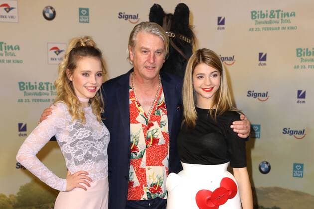 Lina Larissa Strahl, Detlev Buck und Lisa-Marie Koroll bei der Bibi und Tina- Tohuwabohu Total Film Premiere am 19.02.2017 in Berlin Bibi und Tina- Tohuwabohu Total Filmpremiere in Berlin, 2017 